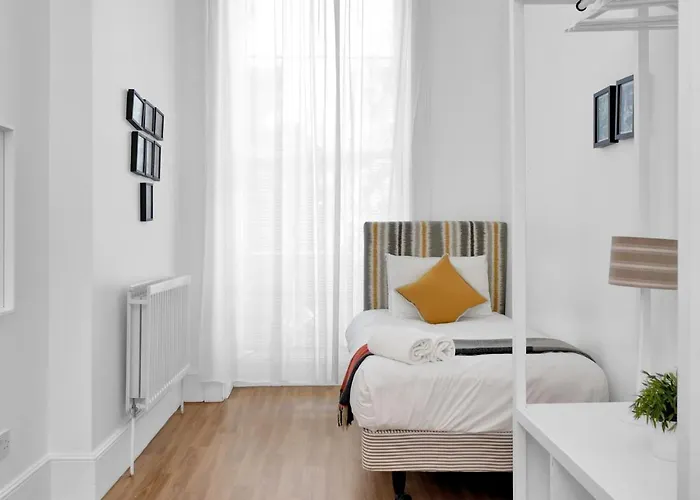 Bedford Place Hostels